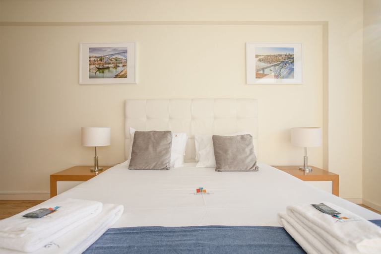 Bedroom 2, Liiiving In Porto | Downtown View Apartment, Porto