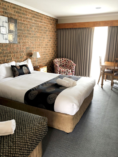 Bedroom 4, Hume Country Motor Inn, Albury