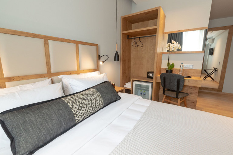 Bedroom 4, Grand Port Suites Thessaloniki, Central Macedonia