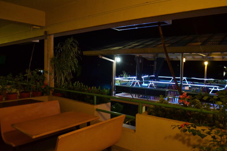 Food & Drinks, West Plaza Hotel by the Sea