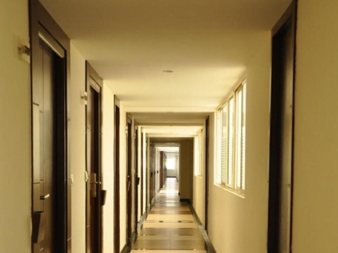 Others 5, Hotel Shaans, Tiruchirappalli