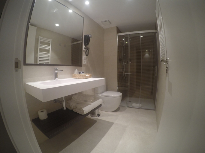 Bathroom 4, Hotel Balneario de la Virgen, Zaragoza