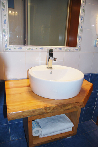 Bathroom 4, Ostia Antica Park Hotel, Roma