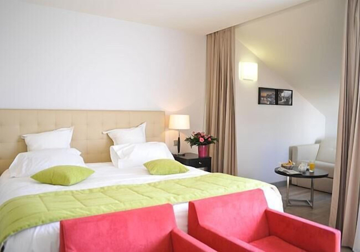 Bedroom 3, Hotel De L'Universite, Paris