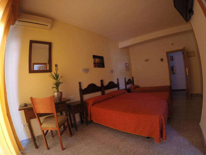 Bedroom 4, Hotel Carmen Teresa, Málaga
