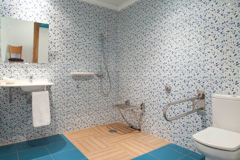 Bathroom 4, Hotel Bersoca, Castellón