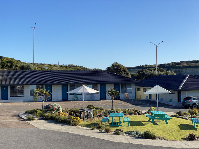 Southern Ocean Motor Inn, Corangamite - South