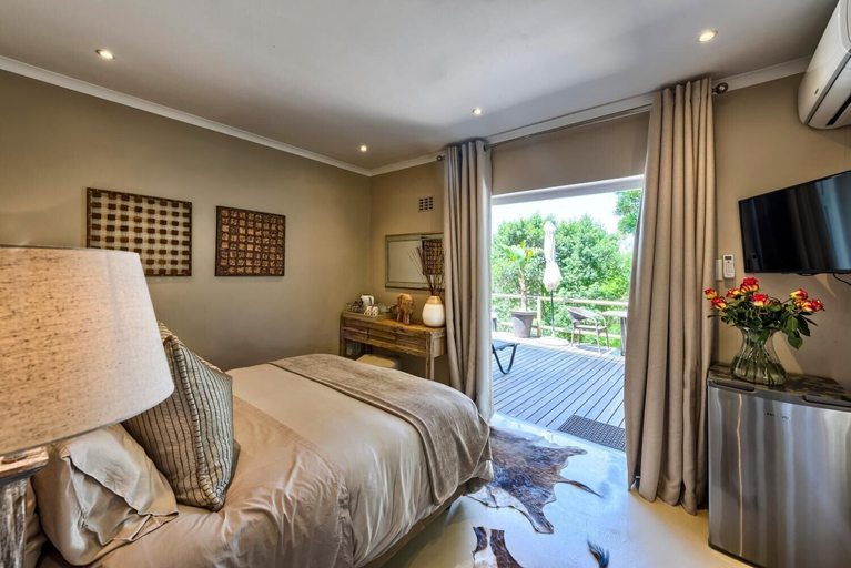 Bedroom 4, Ikhaya Safari Lodge, City of Cape Town