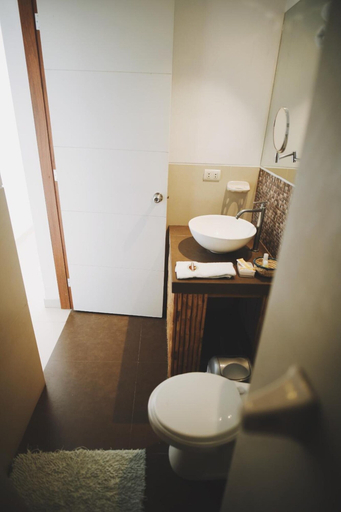 Bathroom 4, Bamboo Lodge Paracas, Pisco
