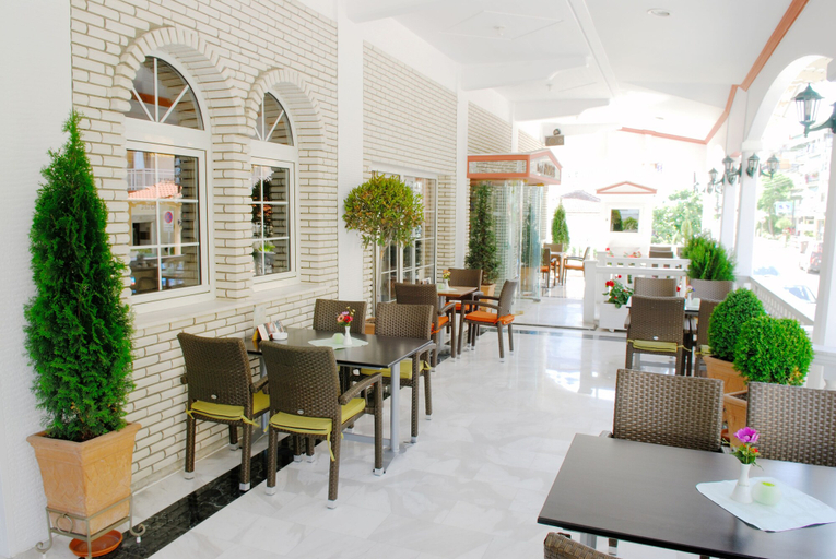 Food & Drinks 5, Hotel Strass, Central Macedonia