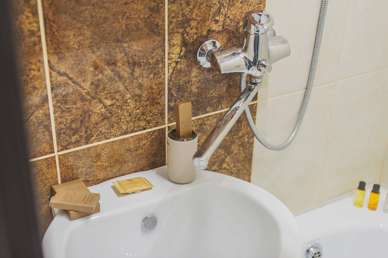 Bathroom 3, GM Apartment Vspolniy, Northern