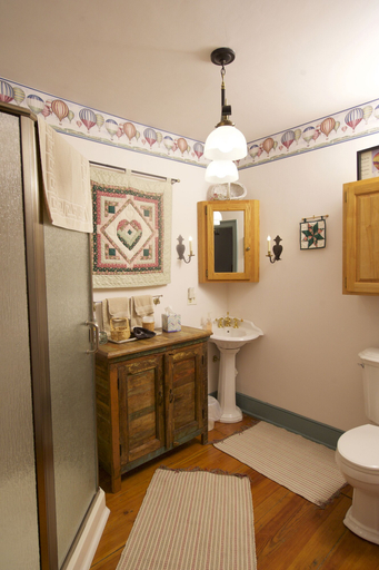 Bathroom 4, Osceola Mill House B&B, Lancaster
