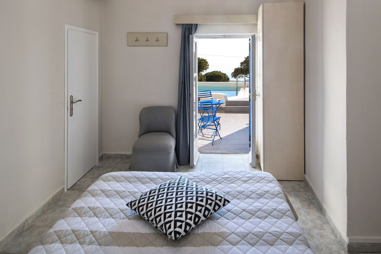 Bedroom 3, Afrodete Hotel, South Aegean