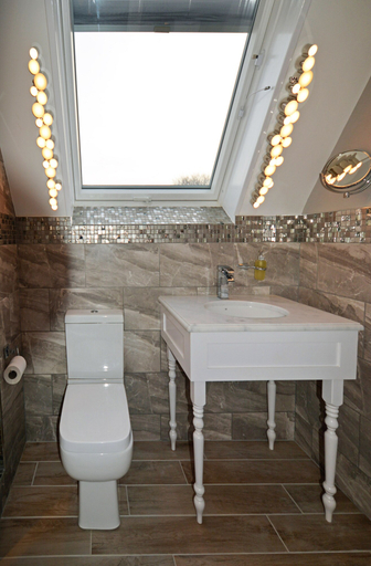 Bathroom 5, Haven Hall, Isle of Wight