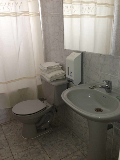 Bathroom 4, Hotel Blanco Encalada, Copiapó