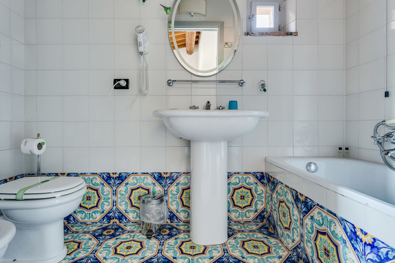 Bathroom 5, Relais Antico Borgo San Lorenzo, Siena