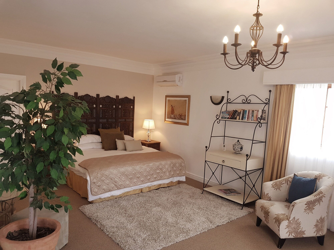 Bedroom 4, Val d'Or Estate, Cape Winelands