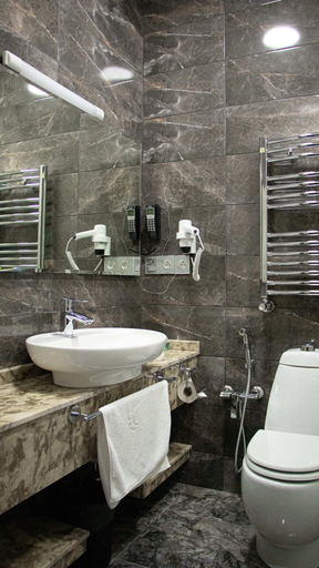 Bathroom 3, Home Suites Baku - Halal Hotel, Baku