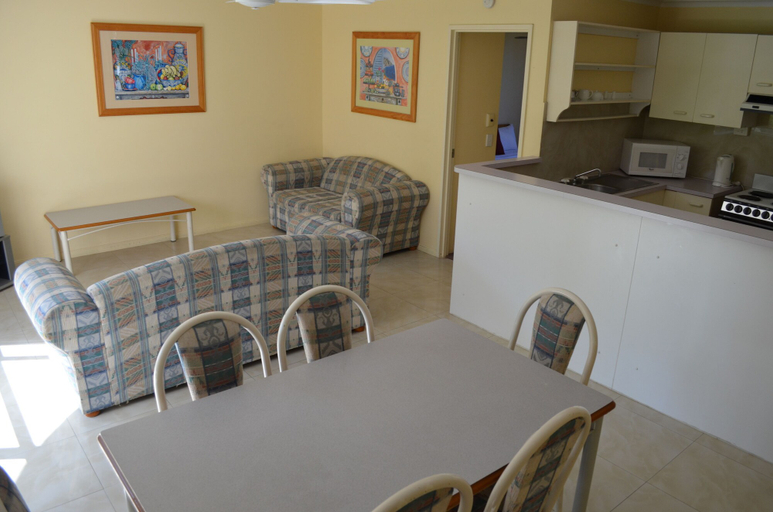 Others 5, Enderley Gardens Resort, Gold Coast