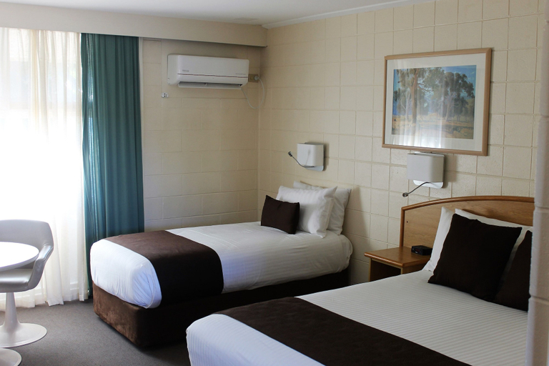 Bedroom 3, Hospitality Geraldton, SureStay Collection by Best, Geraldton