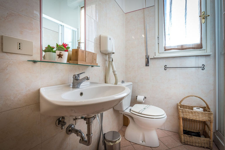 Bathroom 5, Alla Dimora Altea, Florence