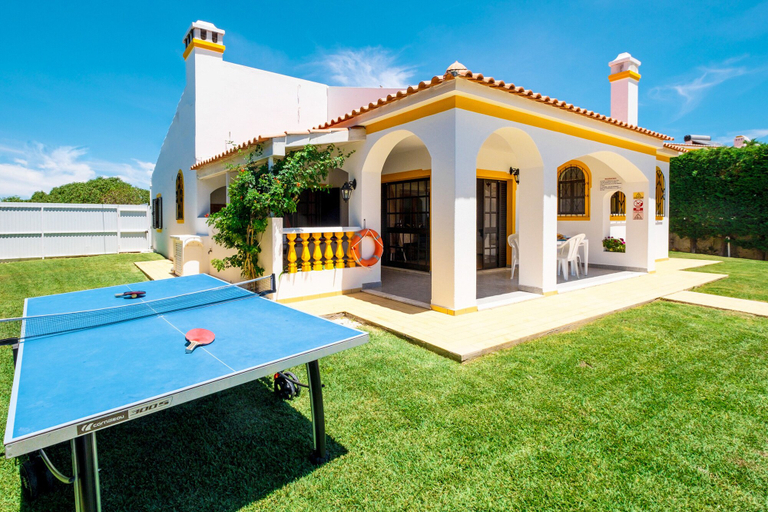 Exterior & Views 2, Villa Lourdes, Albufeira