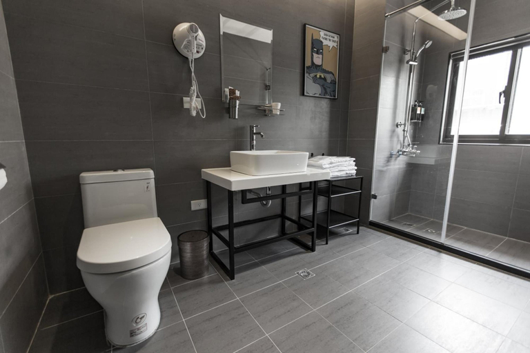Bathroom 3, Tag inn, Taoyuan