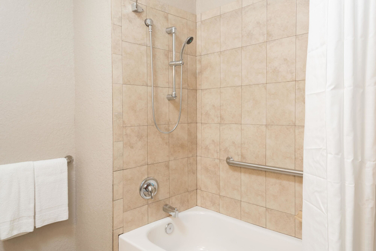 Bathroom 4, Super 8 by Wyndham Pompano Beach, Broward