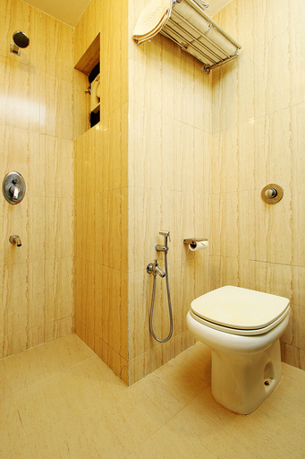 Bathroom 5, Calangute Grande, North Goa