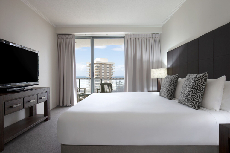 Bedroom 3, Mantra Sun City, Gold Coast