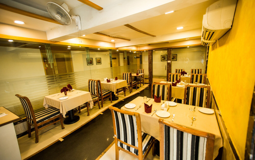 Food & Drinks 4, Hotel Ashwin, Mumbai Suburban