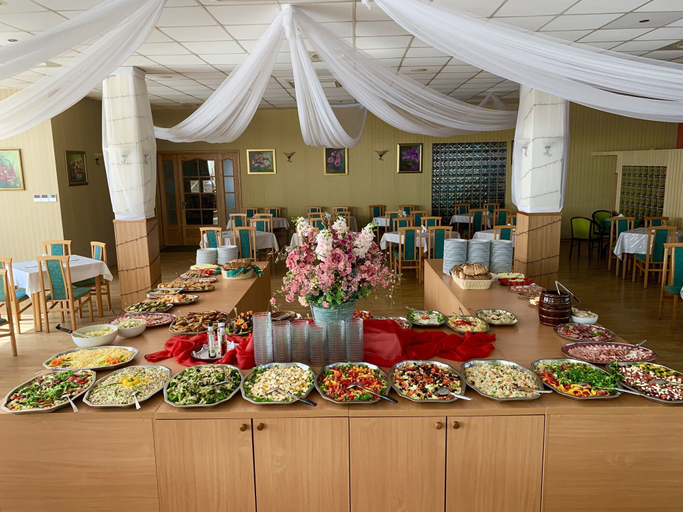 Food & Drinks 5, Millennium Spa, Kamień