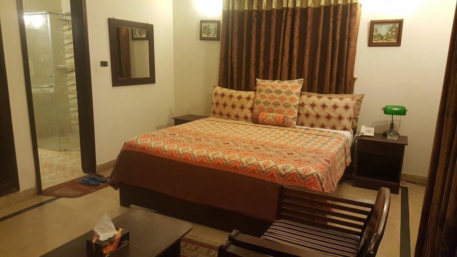 Bedroom 3, Hotel Cosy Beach Vista, Karachi