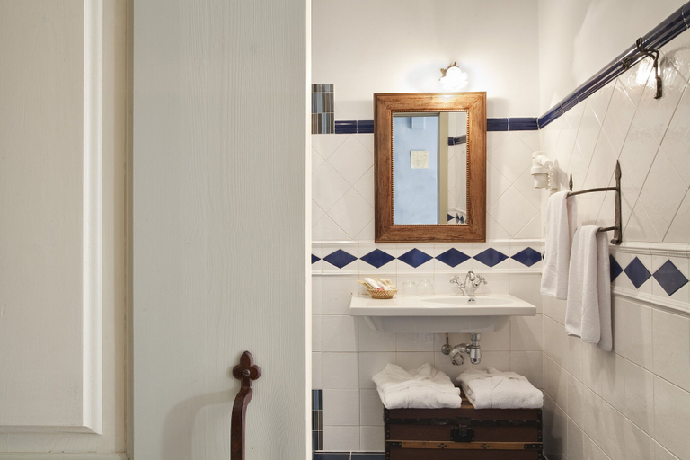 Bathroom 3, Rusticae Hospedería Señorío de Briñas, La Rioja