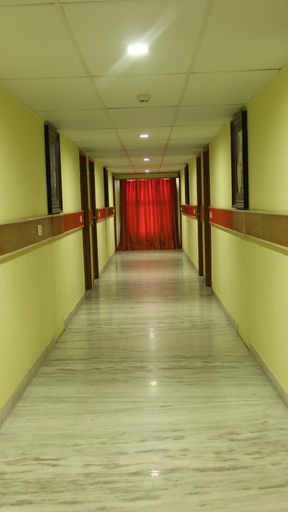 Others 5, Hotel Chennai Gate, Chennai