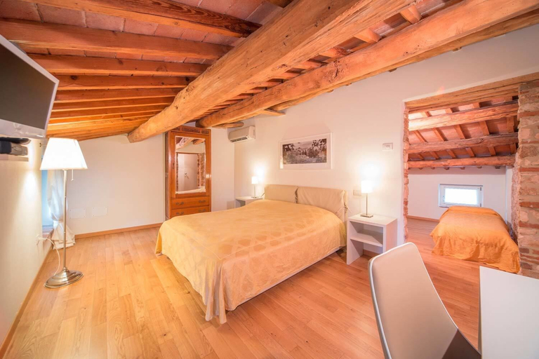 Bedroom 3, Antica Corte, Verona