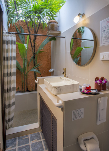 Bathroom 5, Eden Bungalows, Ko Samui