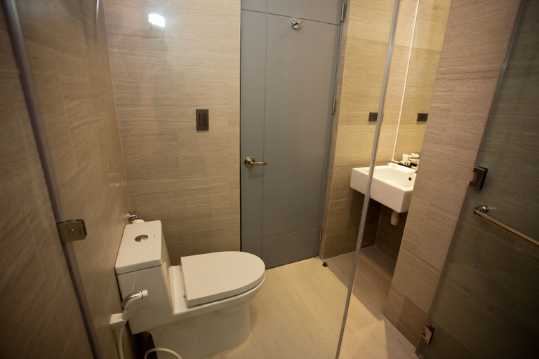 Bathroom 3, Embassy Hotel, Butuan City