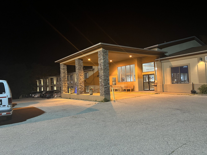 Exterior & Views 2, Days Inn by Wyndham Boonville, Cooper