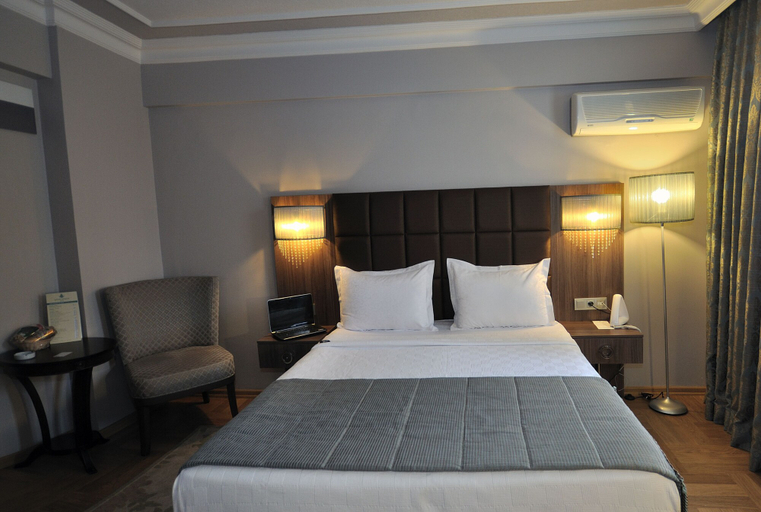 Bedroom 2, Grand Atakum Hotel, Merkez