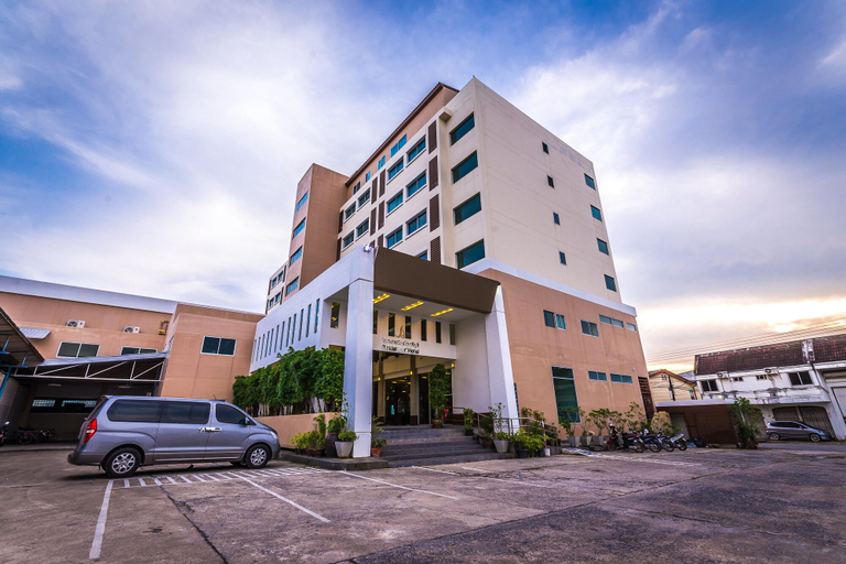 Exterior & Views 2, Sinkiat Buri Hotel, Muang Satun
