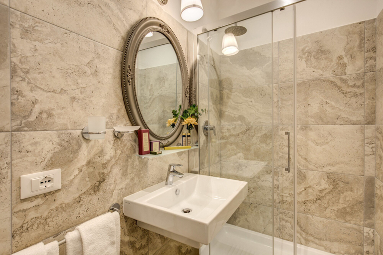 Bathroom 5, Charme Spagna Boutique Hotel, Roma