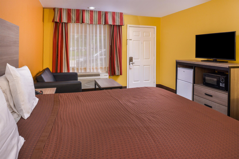 Bedroom 3, Americas Best Value Inn West Columbia, Brazoria