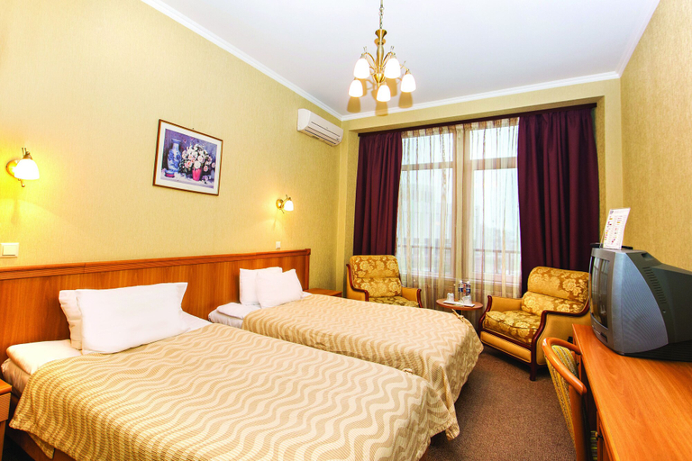 Bedroom 2, Hotel Dnipro, Shevchenkivs'kyi