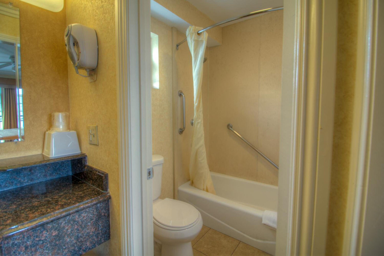 Bathroom 4, Princess Inn, Orange