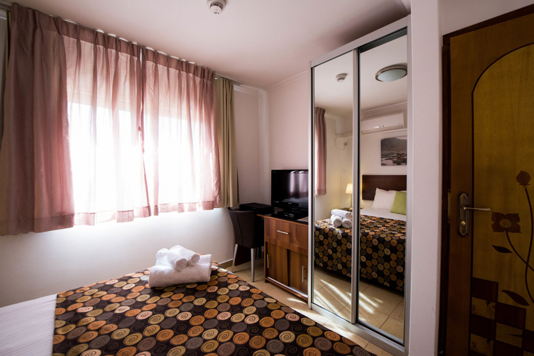 Bedroom 5, Ramon Suites Hotel