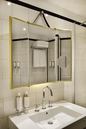 Bathroom 4, Hôtel L'Échiquier Opéra Paris - MGallery, Paris