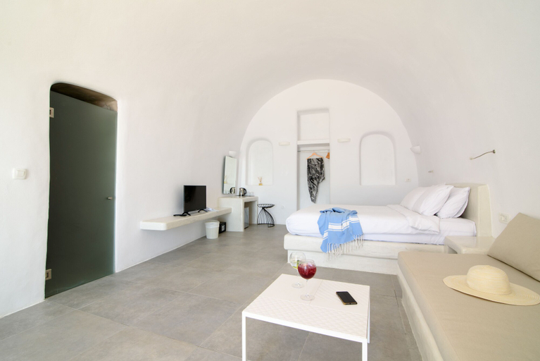 Bedroom 3, On the Cliff, South Aegean