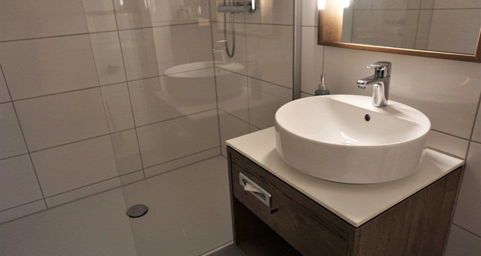 Bathroom 5, dieSonne, Weimar