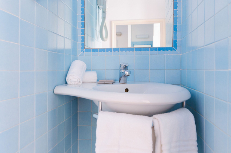 Bathroom 4, Hotel Fra i Pini, Rimini